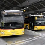 PostAuto-Busse an der PostAuto-Station Bern